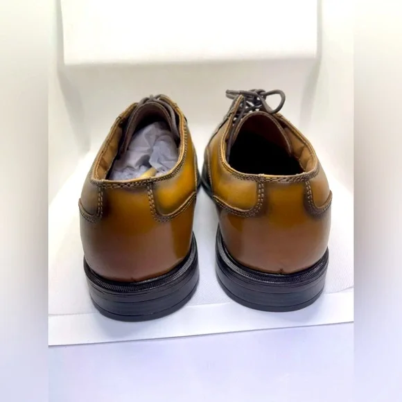 G. H. bass mens Boys shoes/ Gordon -Tan /9 M/ Best For Dressing Up/Leather